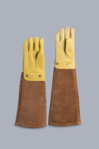 Heavy-duty animal handling gloves, 14" & 17" cuffs