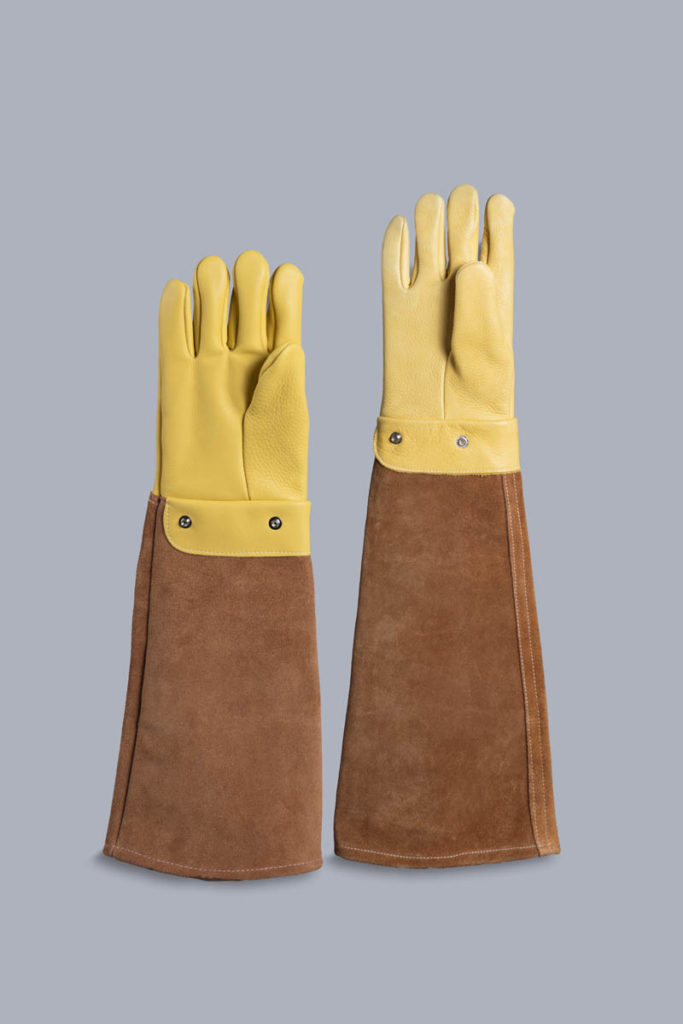 Heavy-duty animal handling gloves, 14" & 17" cuffs